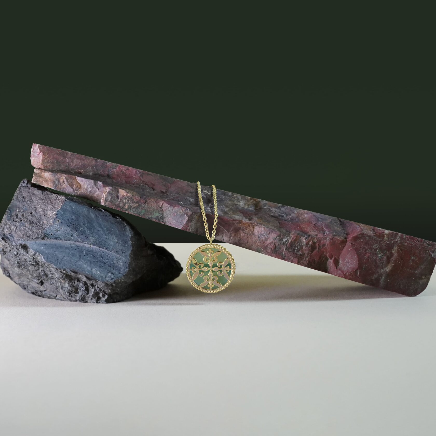 Necklace Qus Qanattary