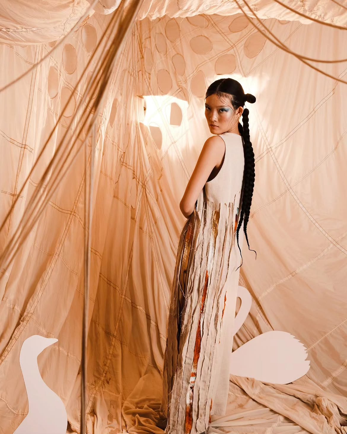 Look 14 — "SOS: water"