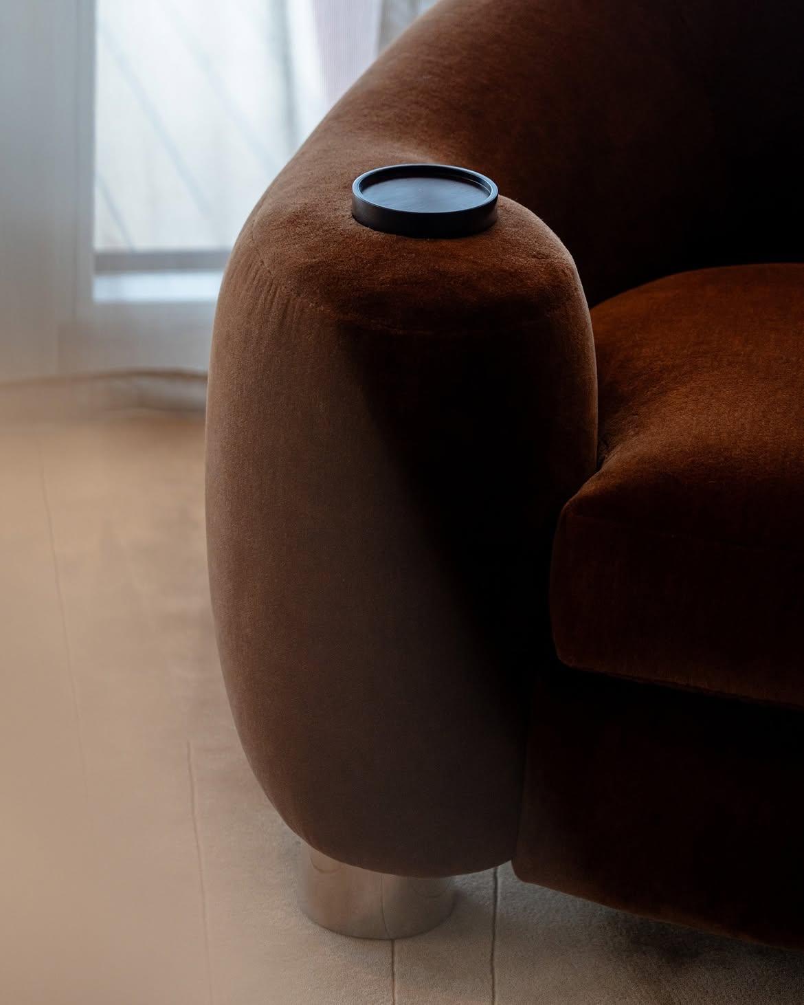 Magellan Armchair