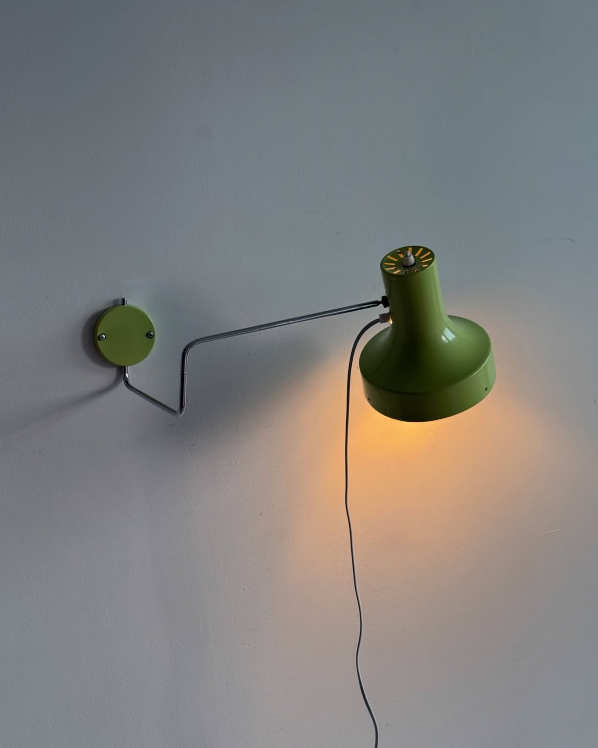 70s NAPAKO Lime Wall Lamp