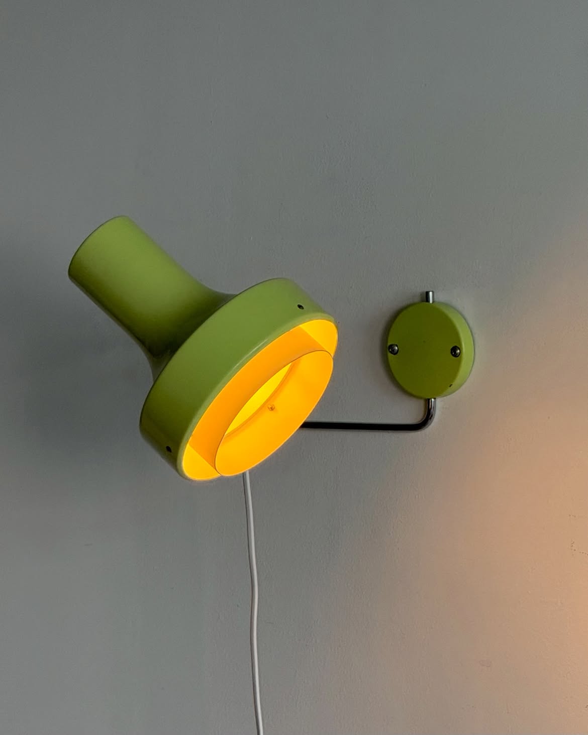 70s NAPAKO Lime Wall Lamp